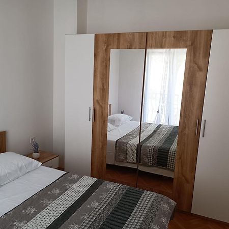 Apartmani Mira 斯普利特 外观 照片