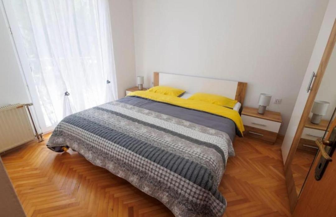 Apartmani Mira 斯普利特 外观 照片
