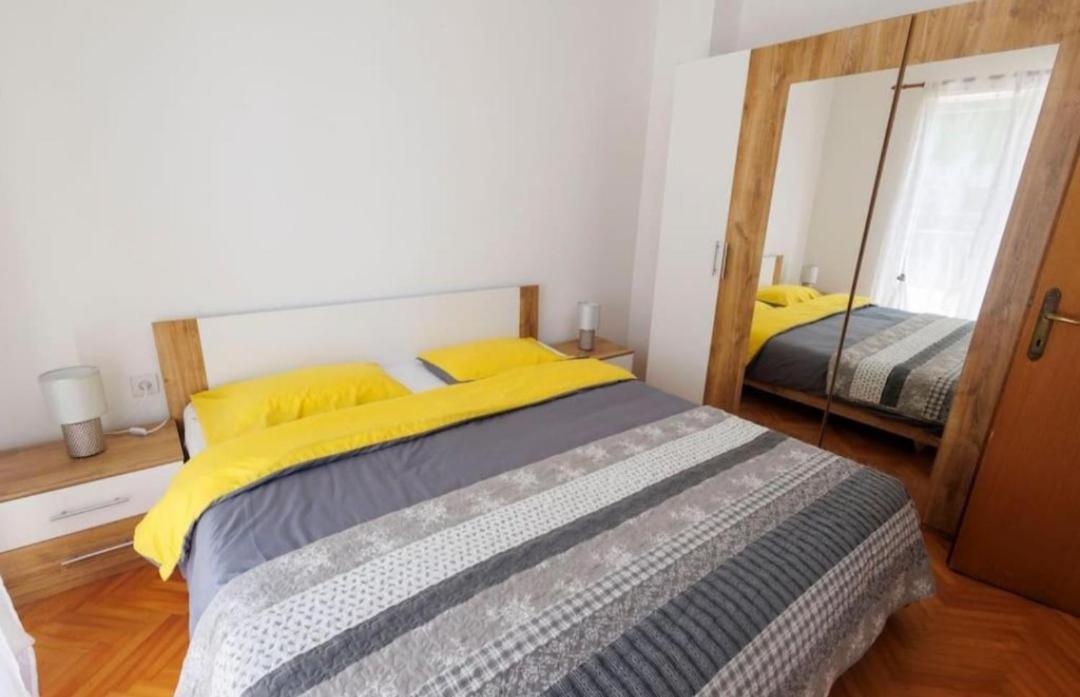 Apartmani Mira 斯普利特 外观 照片